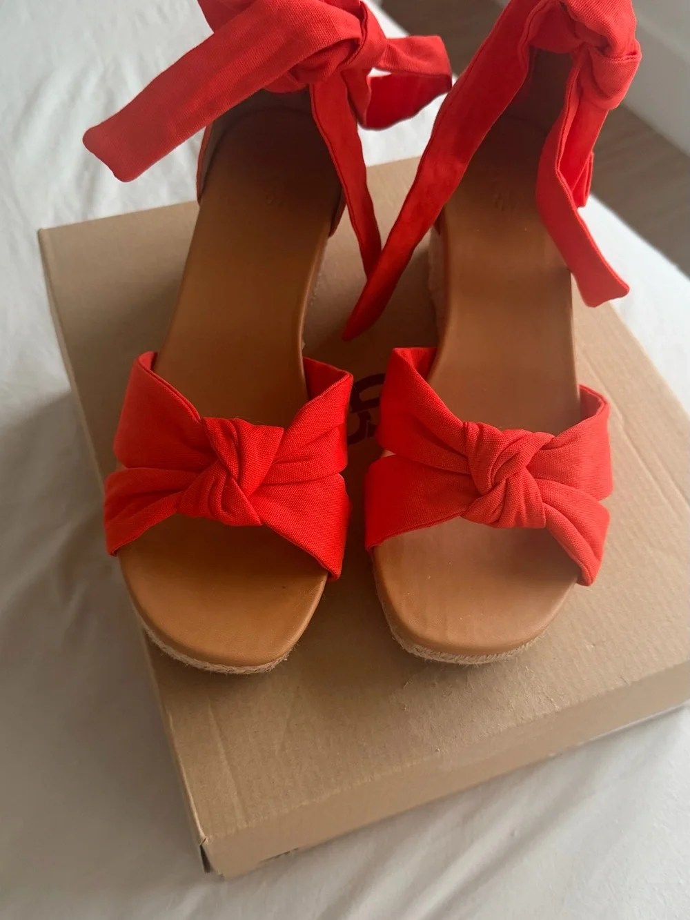 NEW UGG Yarrow Fire Orange Espadrille Wedge Sandals Women’s Size 10 EU 41